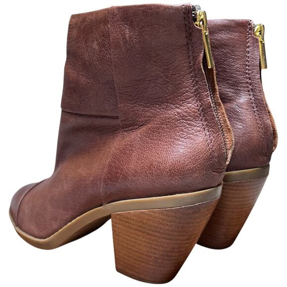 BANDOLINO Joined To Me Women's Size 8 Brown Leather Cap Toe Booties Ankle - Picture 3 of 13